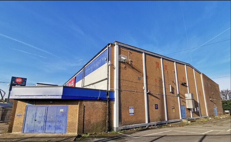 Pontefract Rd, Barnsley à louer - Photo du bâtiment - Image 3 de 5
