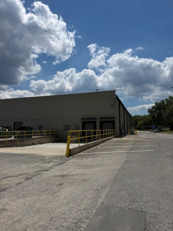 8102 Blanding Blvd, Jacksonville, FL for lease Interior Photo- Image 1 of 11
