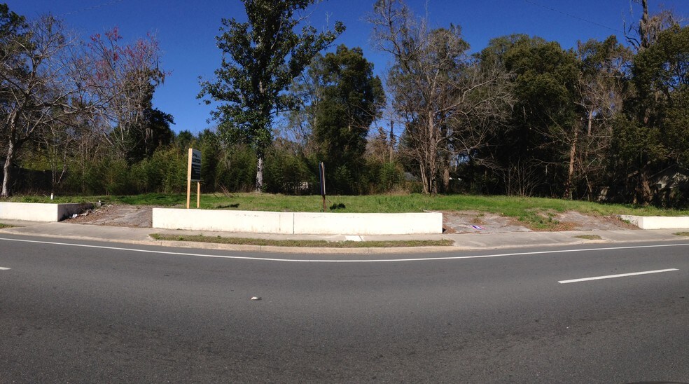 1034 NW 39th Ave, Gainesville, FL à vendre - Photo principale - Image 1 de 2