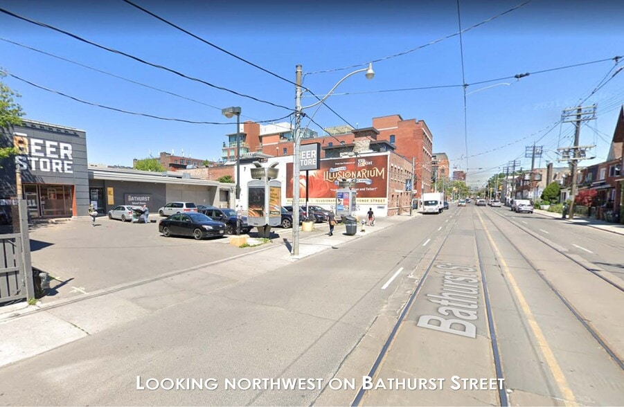 452 Bathurst St, Toronto, ON for sale - Building Photo - Image 2 of 3