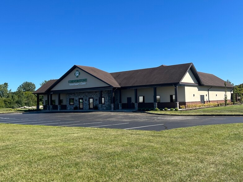 301 Kienle Dr, Piqua, OH for lease - Building Photo - Image 1 of 17