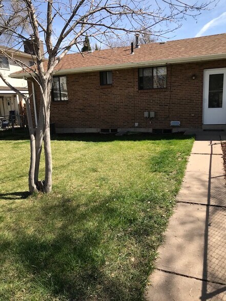3017 S Delaware St, Englewood, CO à vendre - Photo du bâtiment - Image 2 de 4