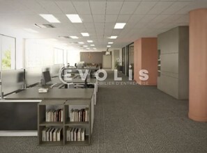 Flex in Vélizy-Villacoublay for lease Interior Photo- Image 1 of 1