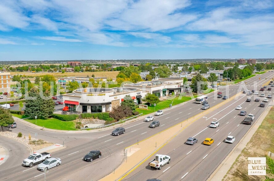 The Centennial Shops portfolio of 3 properties for sale on LoopNet.ca - Building Photo - Image 3 of 10