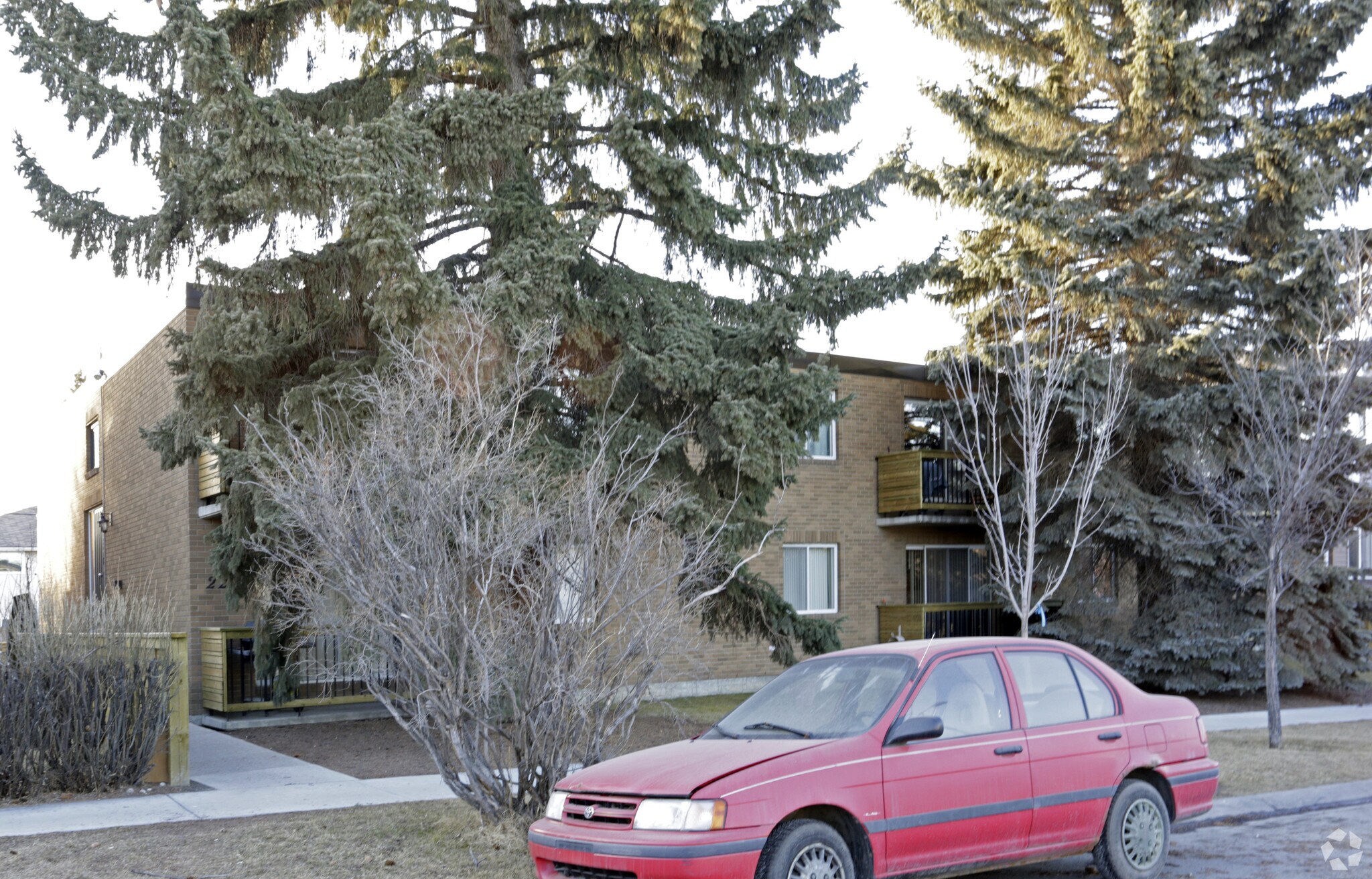 227 7th St NE, Calgary, AB à vendre Photo principale- Image 1 de 1