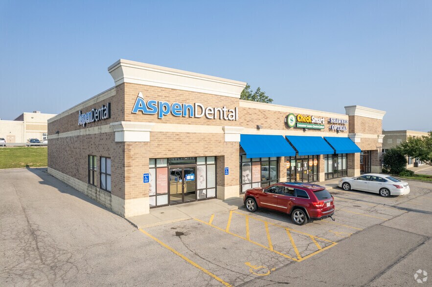 801 N Lexington Springmill Rd, Ontario, OH à louer - Photo principale - Image 1 de 5