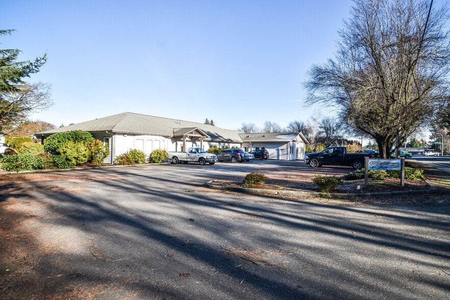 1342 88th Ave, Tumwater, WA à louer - Photo du bâtiment - Image 2 de 2