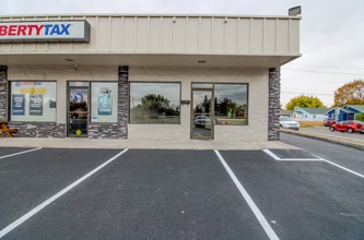 839 E Pine St, Central Point, OR for lease Interior Photo- Image 2 of 8