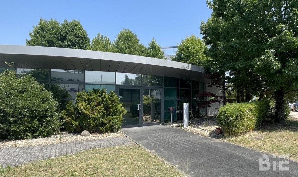 19 Avenue Henri Becquerel, Mérignac for lease - Building Photo - Image 1 of 11