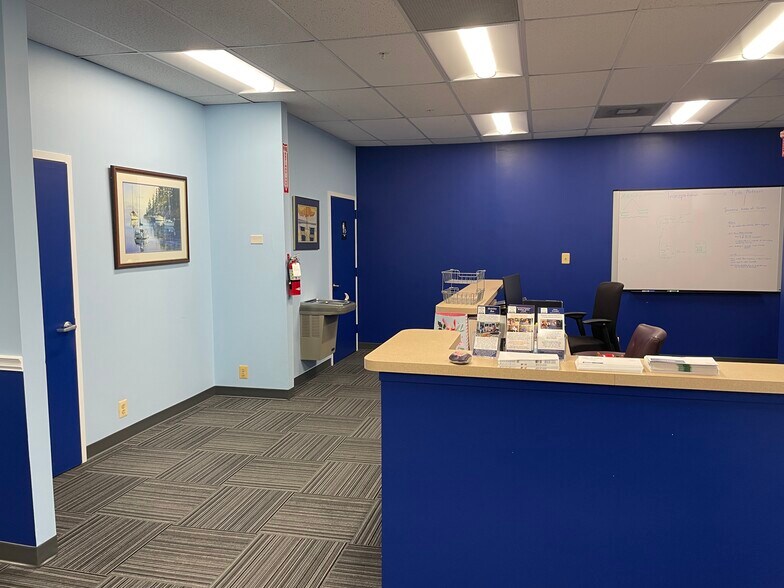 8131 Ritchie Hwy, Pasadena, MD à louer - Photo intérieure - Image 3 de 12