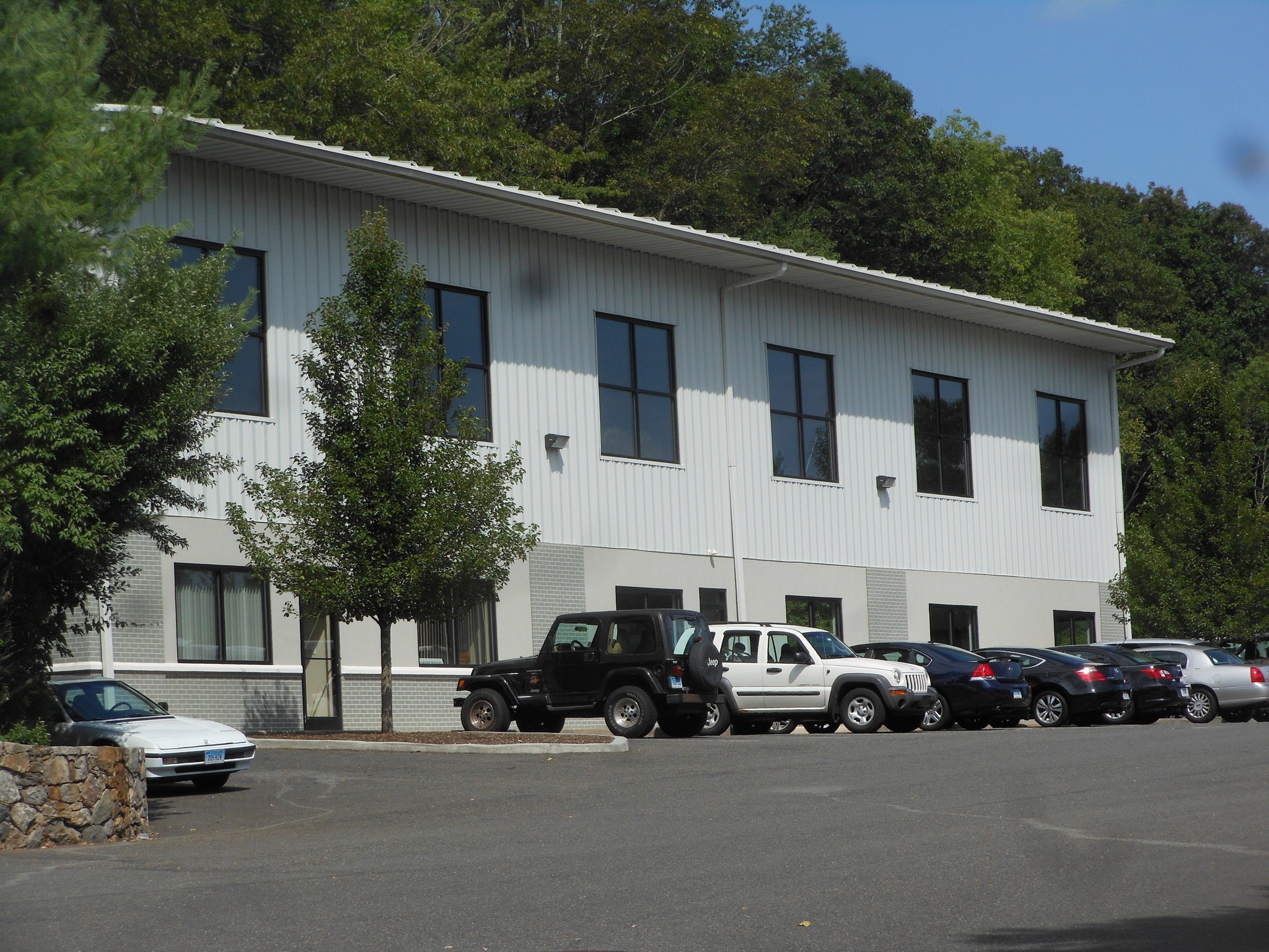 106 Willenbrock Rd, Oxford, CT for sale Building Photo- Image 1 of 5