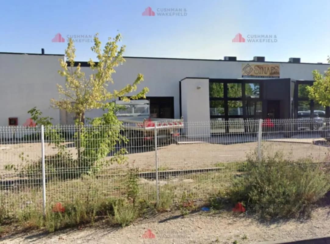 Office in Quetigny for lease Primary Photo- Image 1 of 2
