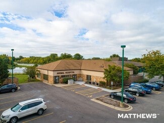 Plus de détails pour 2565 Algonquin Rd, Algonquin, IL - Bureau à vendre