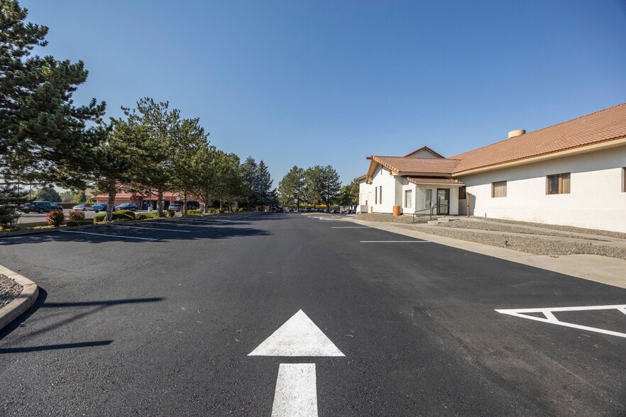 829 Goethals Dr, Richland, WA for sale - Building Photo - Image 2 of 26