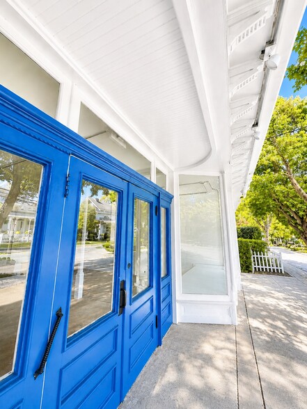 290 Main St, Sag Harbor, NY for lease - Building Photo - Image 3 of 8