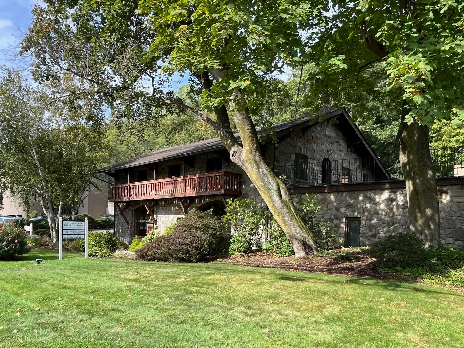 212 Post Rd W, Westport, CT à louer Photo du bâtiment- Image 1 de 13