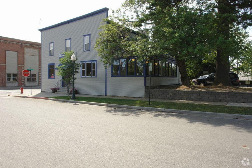 202 S 1st Ave, Sandpoint, ID for lease - Building Photo - Image 2 of 2