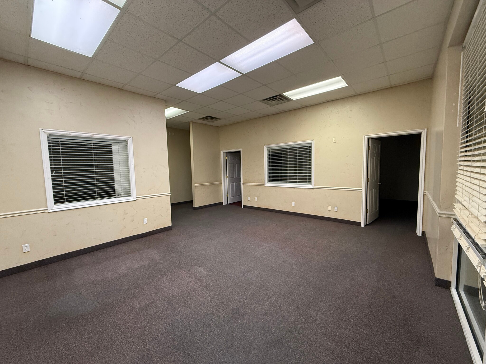 359 E State Rd, American Fork, UT for lease Interior Photo- Image 1 of 12