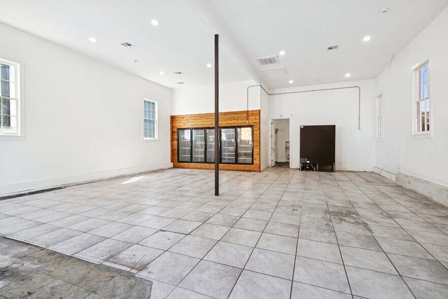 2372 Constance St, New Orleans, LA à louer - Photo du bâtiment - Image 3 de 11