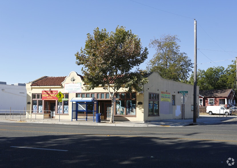 3600-3604 Stockton Blvd, Sacramento, CA à vendre - Photo du bâtiment - Image 3 de 4