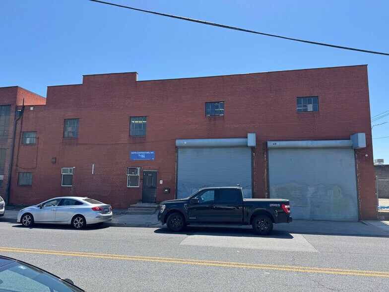 4001 E Baltimore St, Baltimore, MD à vendre - Photo du bâtiment - Image 3 de 35