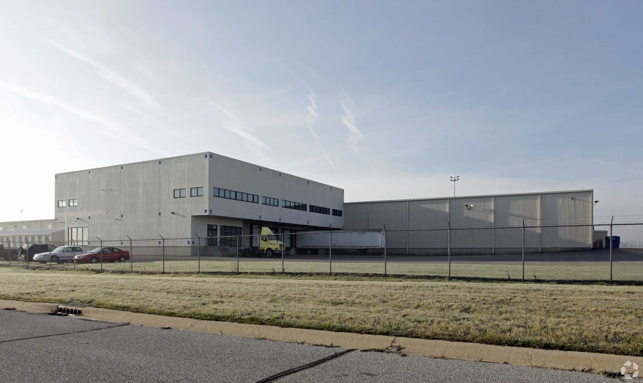 12602 Global Dr, Fort Wayne, IN for lease Primary Photo- Image 1 of 9