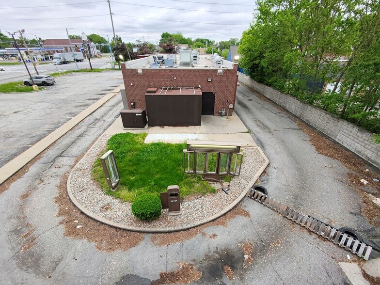 3465 Stickney Ave, Toledo, OH à vendre - Photo du bâtiment - Image 2 de 4