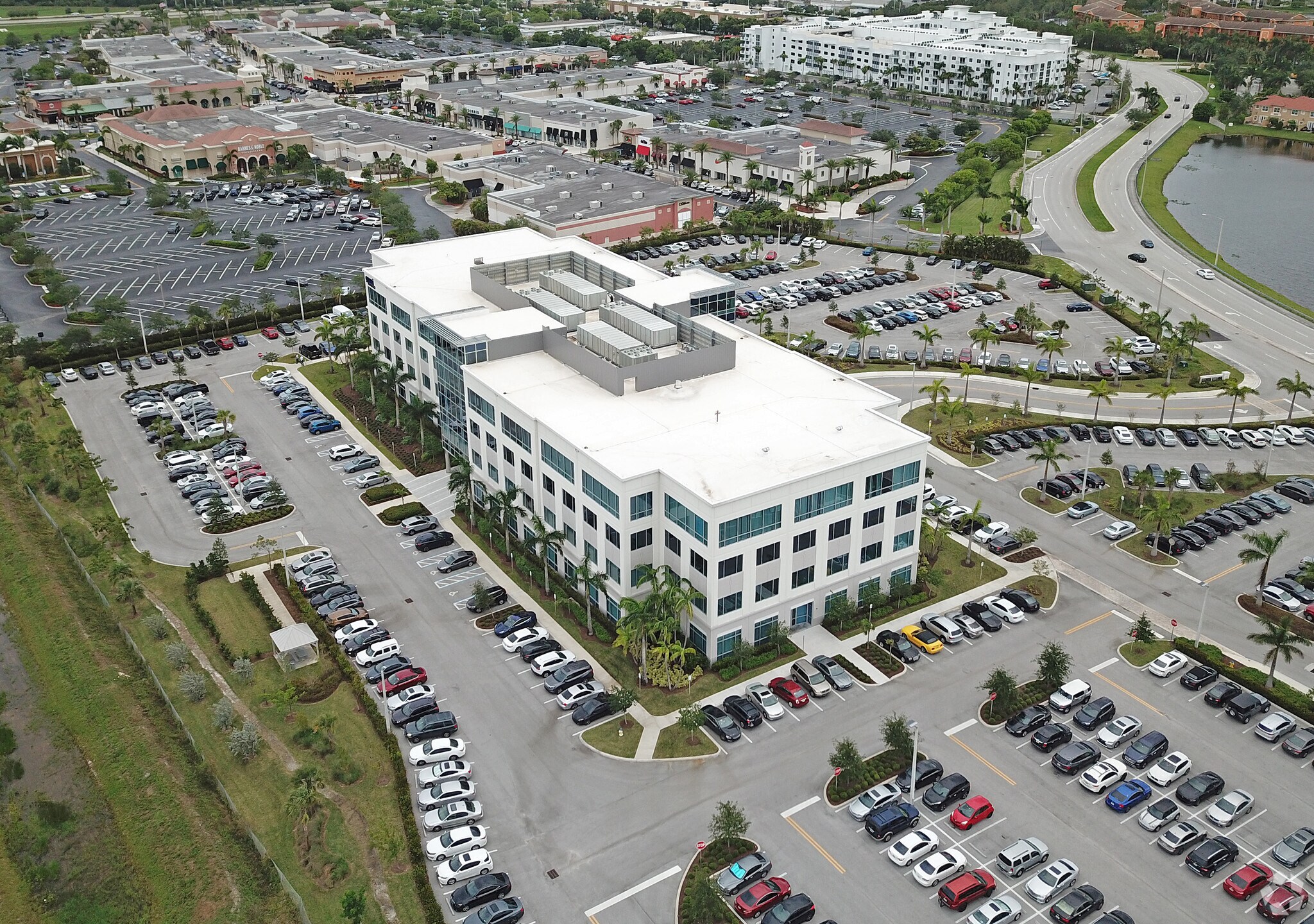 880 SW 145th Ave, Pembroke Pines, FL for lease Primary Photo- Image 1 of 18