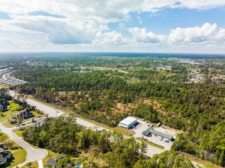 476 NC Highway 24, Morehead City, NC à vendre - Photo du bâtiment - Image 3 de 6