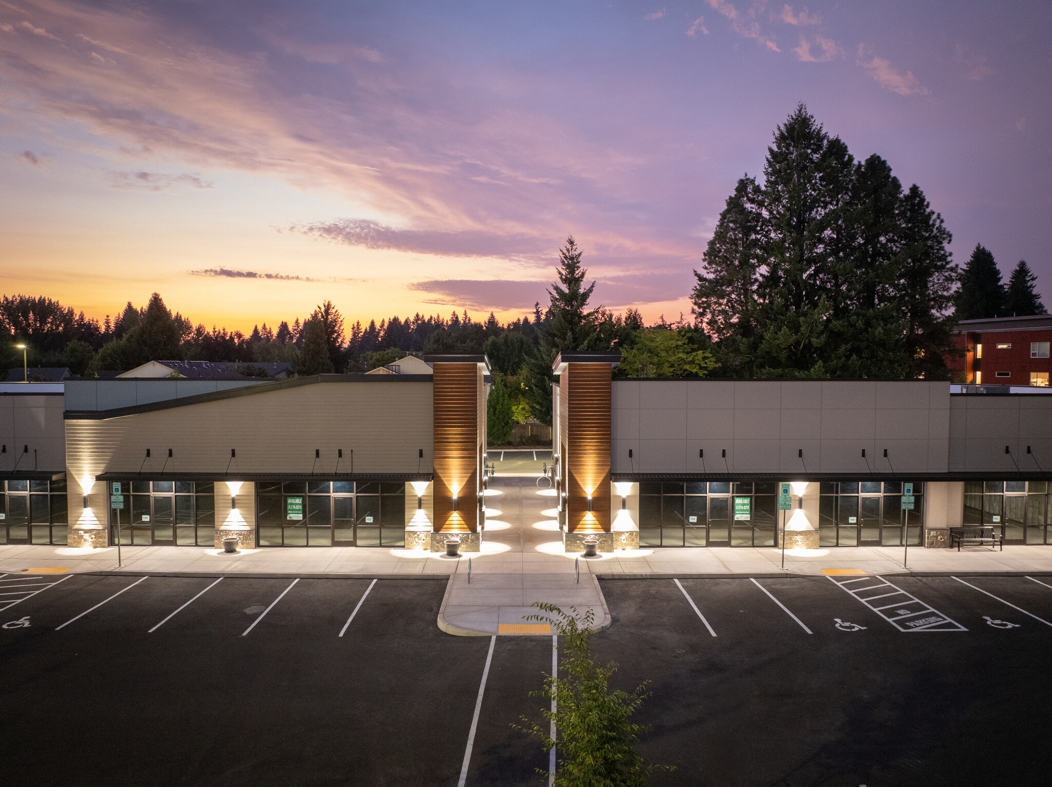 21235-21305 SW Pacific Hwy, Sherwood, OR for lease Primary Photo- Image 1 of 12