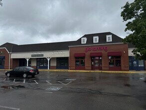2200 N Limestone St, Springfield, OH for lease Interior Photo- Image 1 of 12