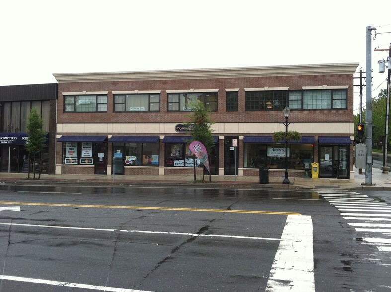 917-927 Port Washington Blvd, Port Washington, NY for lease - Building Photo - Image 2 of 7