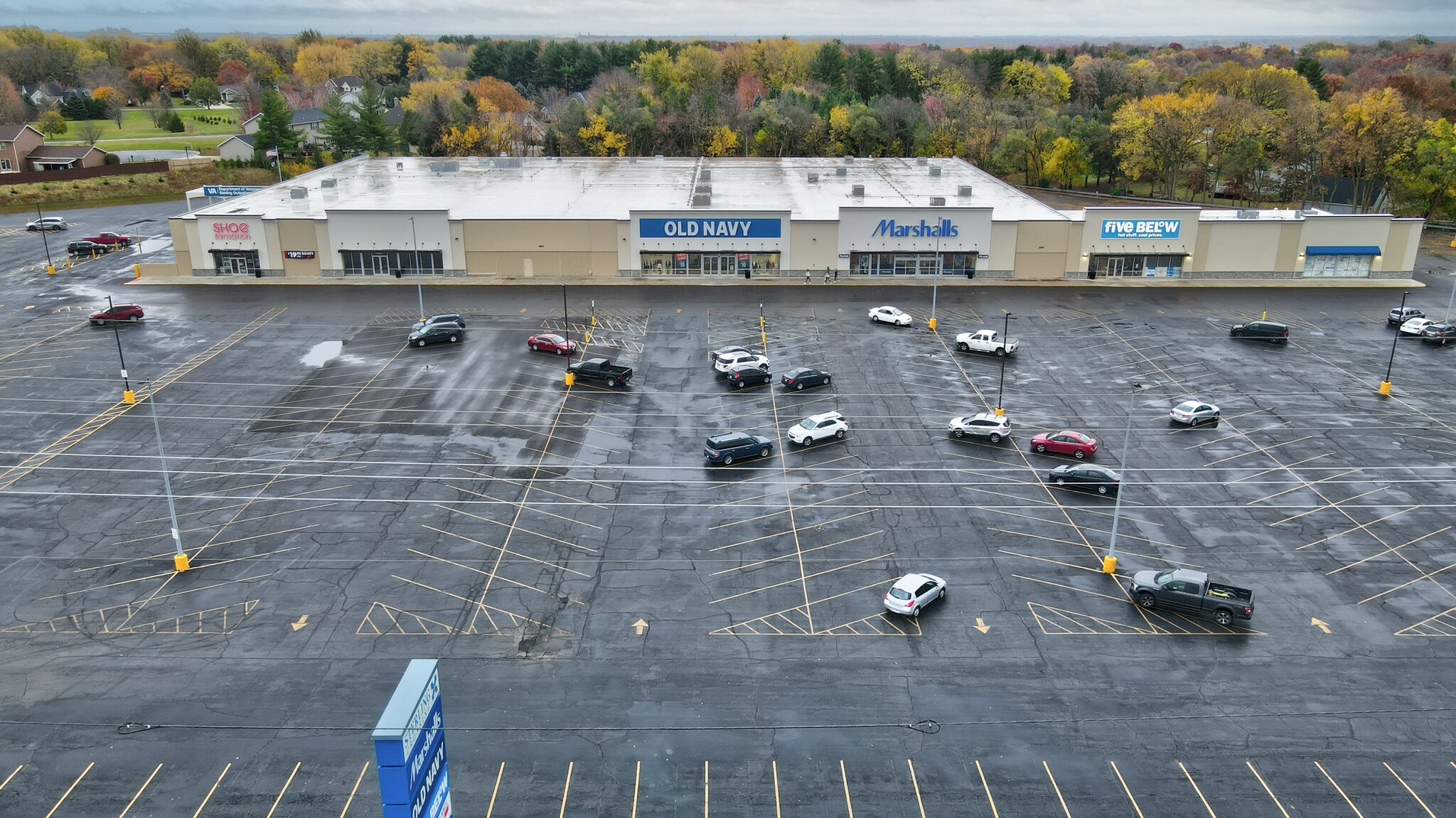 2901 E Lincoln Way, Sterling, IL for lease Building Photo- Image 1 of 11