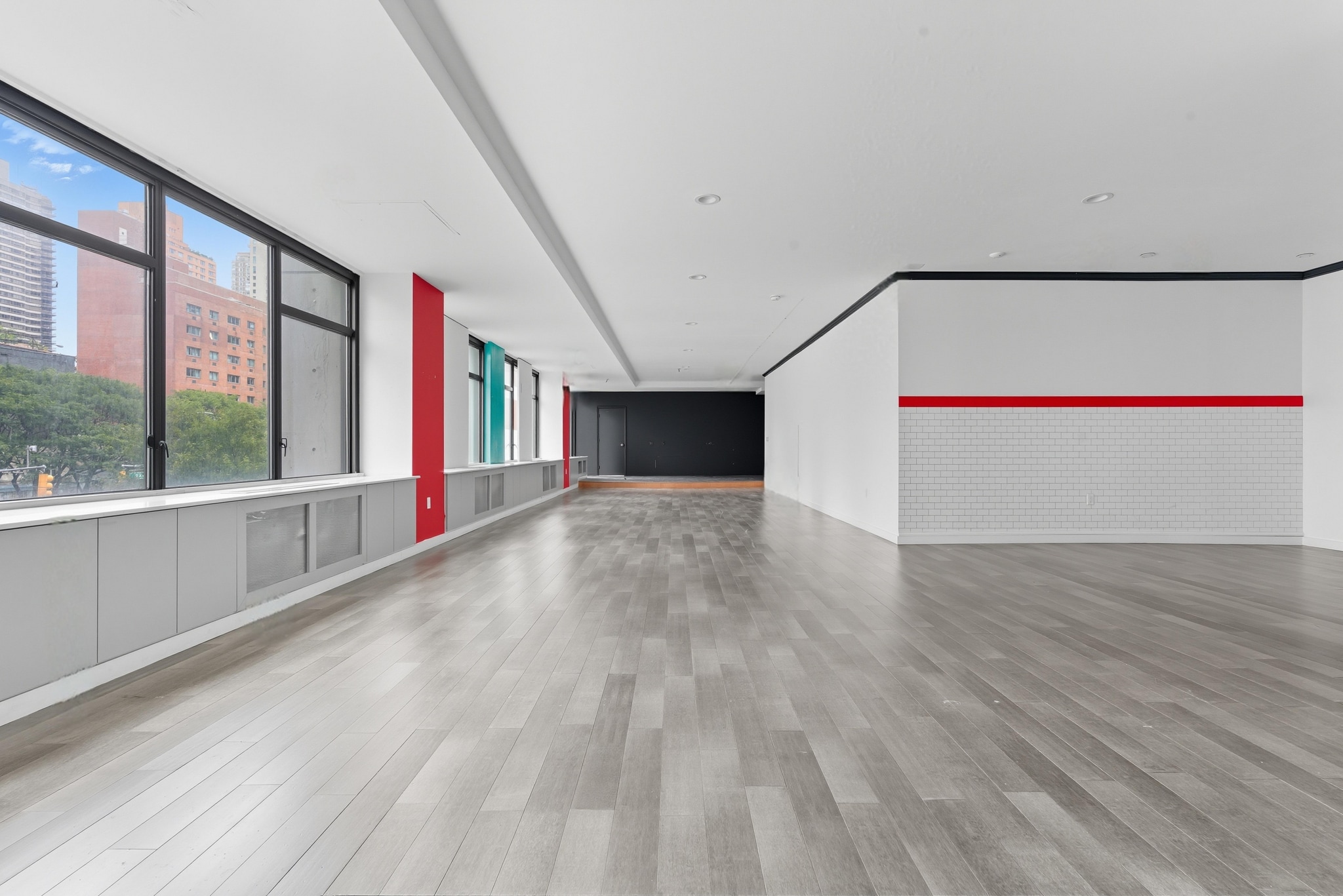 300-304 E 59th St, New York, NY for lease Interior Photo- Image 1 of 13