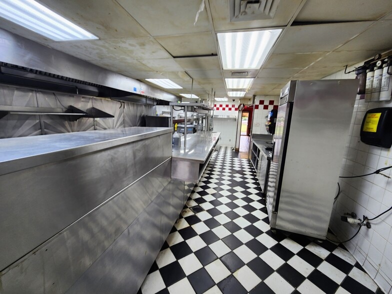 11161 Research Plaza Way, Richmond, VA for sale - Building Photo - Image 3 of 8