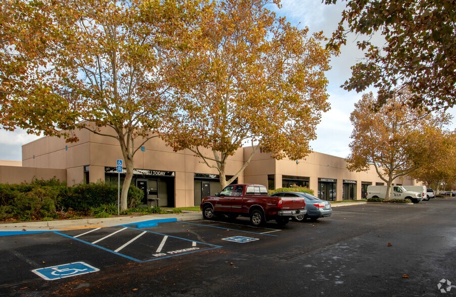 1310 Tully Rd, San Jose, CA for lease - Building Photo - Image 2 of 6