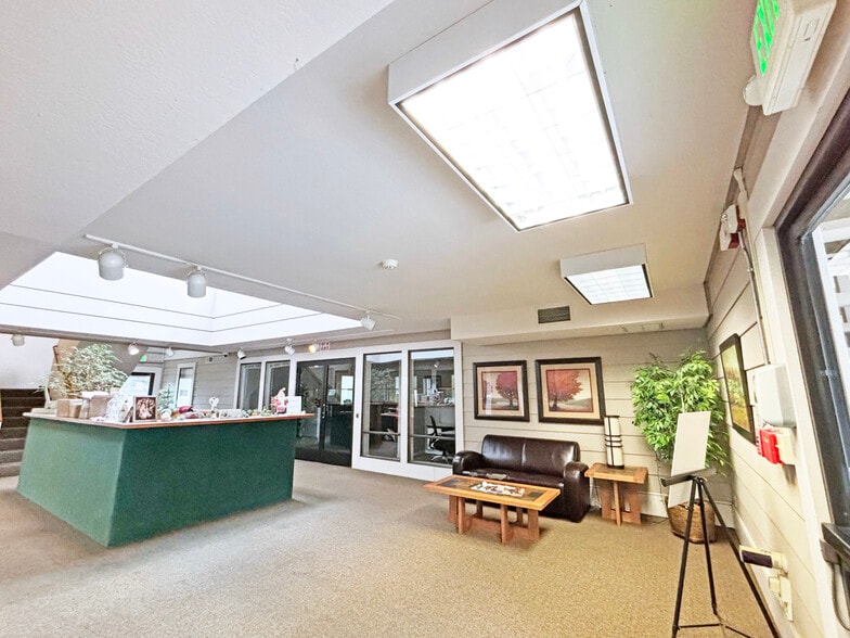 456 South E St, Santa Rosa, CA for lease - Interior Photo - Image 1 of 10