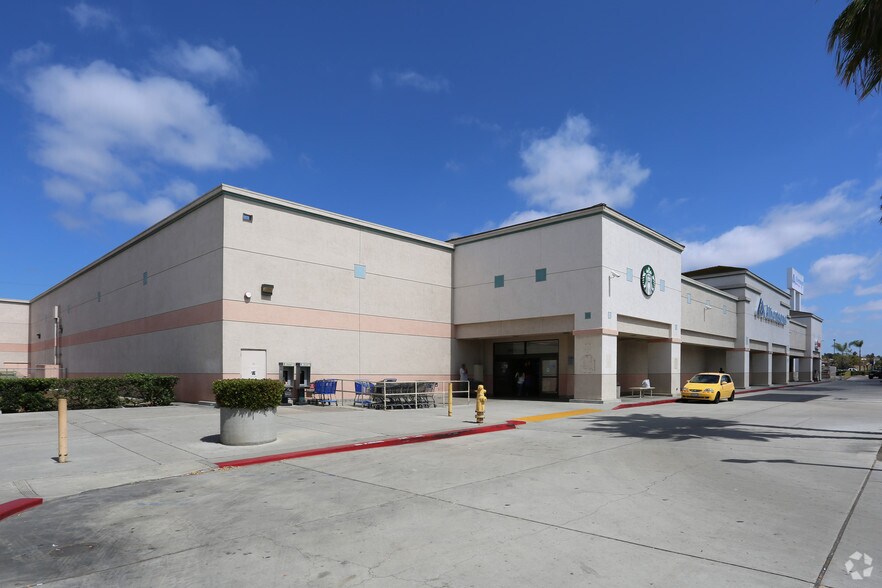 661 Sweetwater Rd, Spring Valley, CA à louer - Photo principale - Image 2 de 14