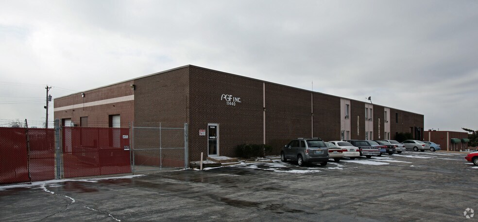 11436-11440 Schenk Dr, Maryland Heights, MO à vendre - Photo du bâtiment - Image 3 de 5