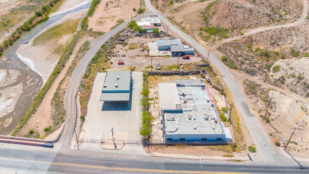 3450 McNutt Rd, El Paso, TX à vendre - Photo principale - Image 1 de 15