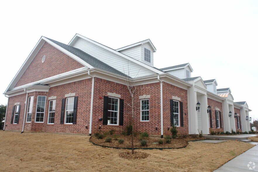 261 E Southlake Blvd, Southlake, TX à louer - Photo du bâtiment - Image 3 de 3