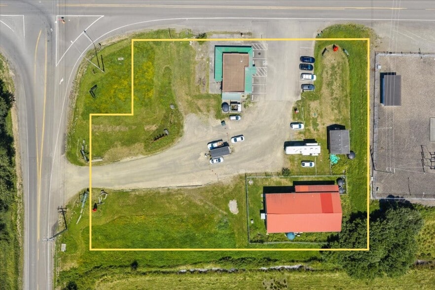 2546 US-101, Ilwaco, WA à vendre - Photo du bâtiment - Image 2 de 45