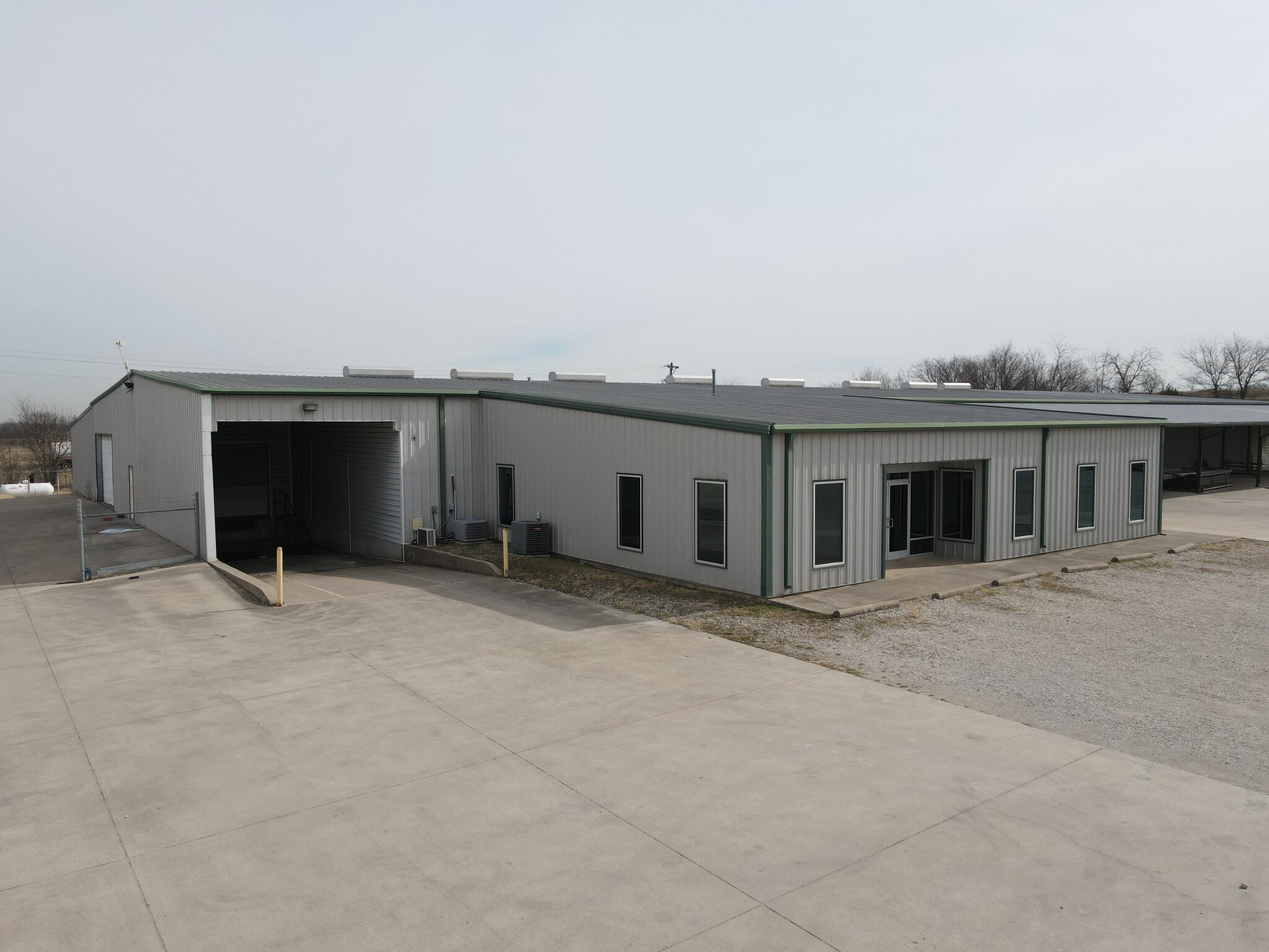 11647 Armetco Dr, Justin, TX à louer Photo du bâtiment- Image 1 de 12