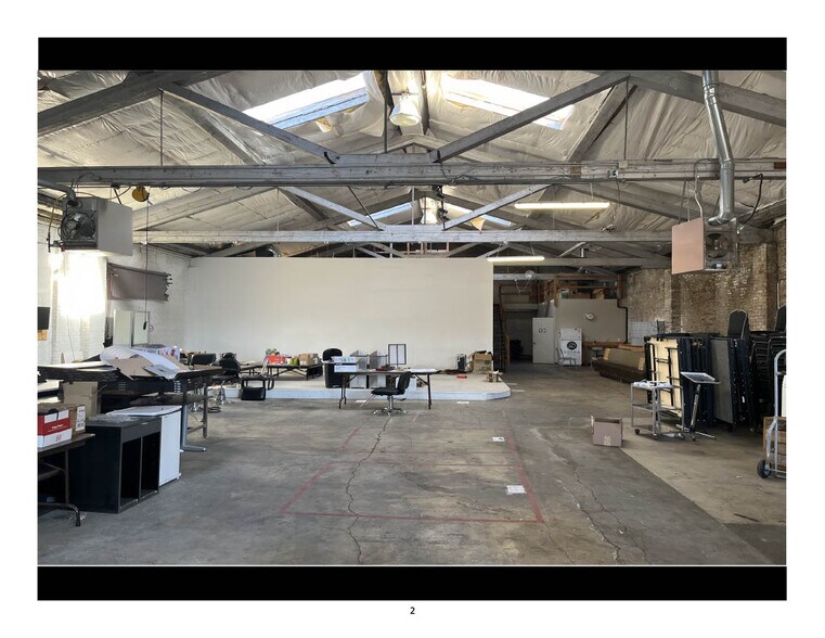 1018 SE 8th Ave, Portland, OR à vendre - Photo du bâtiment - Image 2 de 17