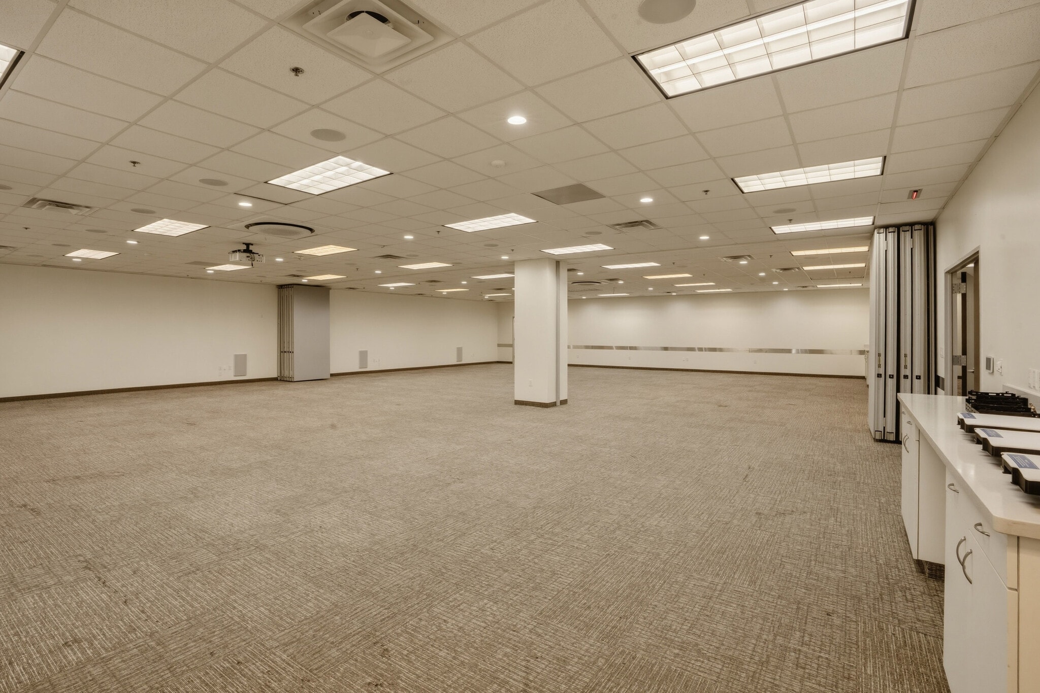 1707 Market Place Blvd, Irving, TX for sale Interior Photo- Image 1 of 2
