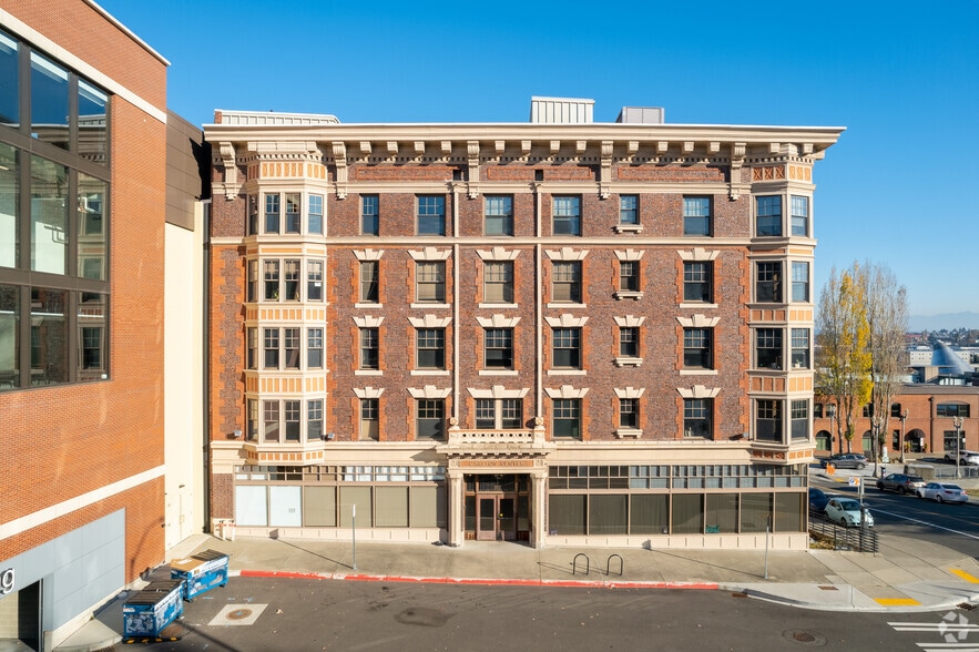 1551 Broadway, Tacoma, WA à louer - Photo du bâtiment - Image 2 de 17