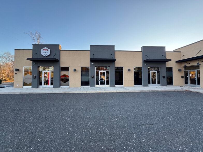 571 Cross Keys Rd, Sicklerville, NJ for lease - Building Photo - Image 2 of 23