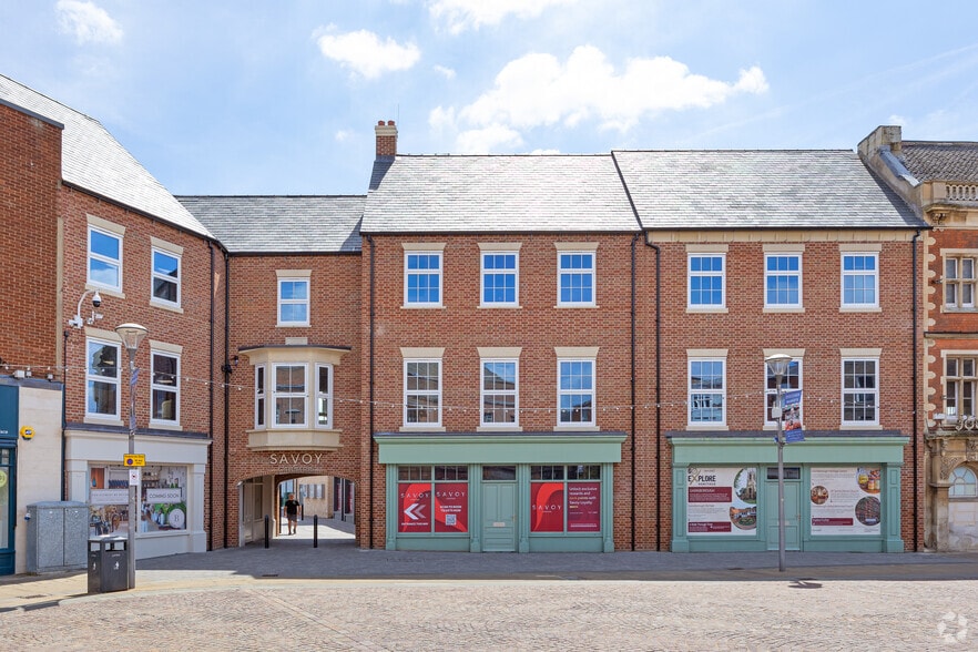 6 Market Pl, Gainsborough for lease - Primary Photo - Image 1 of 2