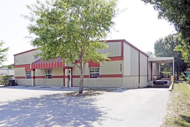 Plus de détails pour 5580 ZIP Dr, Fort Myers, FL - Industriel à louer