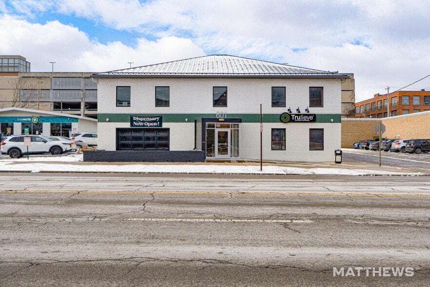 601 S High St, Columbus, OH à vendre - Photo du bâtiment - Image 1 de 4